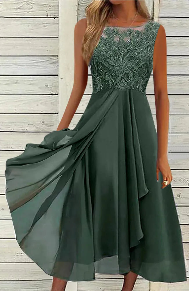Women's sleeveless chiffon dress with lace stitching detail in green colour