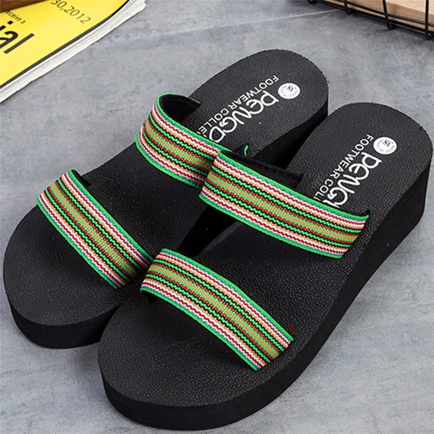 Brown women's bohemian summer slippers with elastic straps and a 5.5cm rubber sole heel.