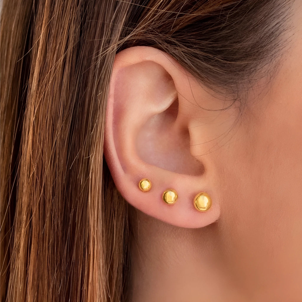 Stainless steel ball stud earrings with 18K electroplating in minimalist round design