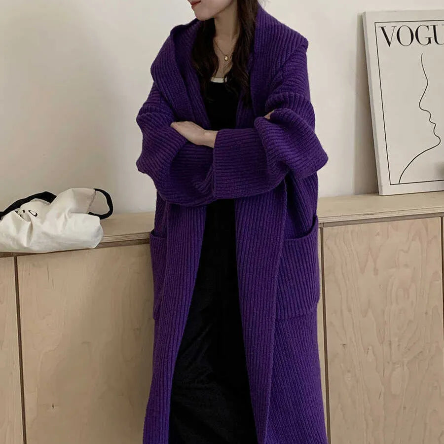 Loose hooded sweatshirt cardigan coat in acrylic fibre with raglan sleeves and extended length