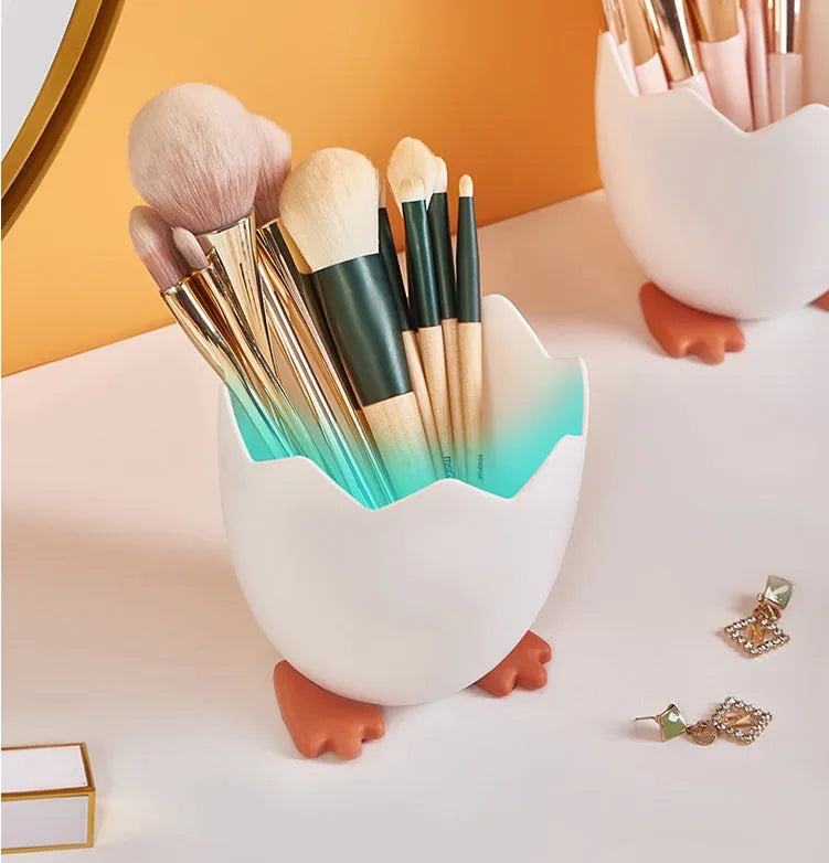 Cracked chicken pen holder desktop storage box in cartoon plastic style for stationery