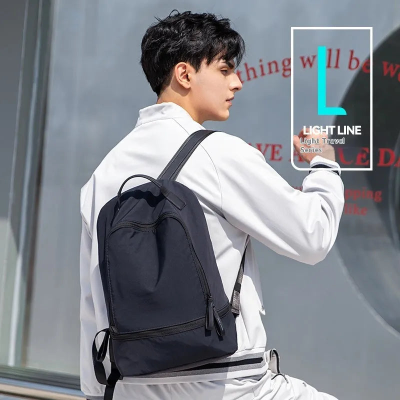 Marco Leideng solid colour ultra-light Oxford cloth backpack with 20L capacity.