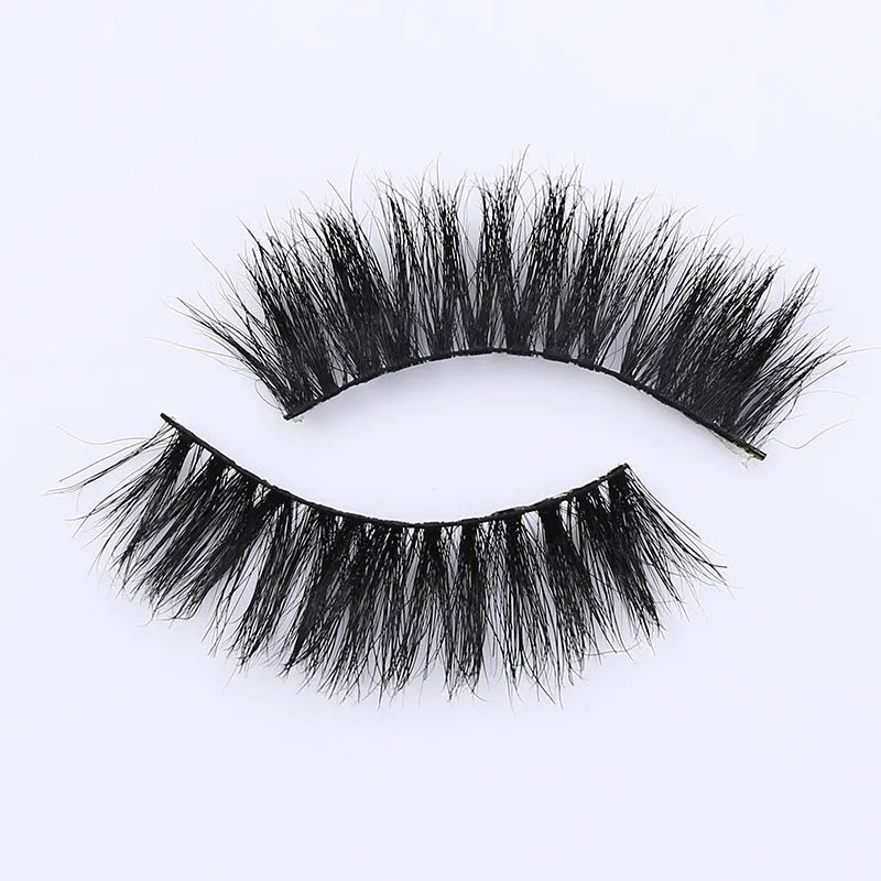 Pair of MT007 horsehair false eyelashes in box, handmade natural look