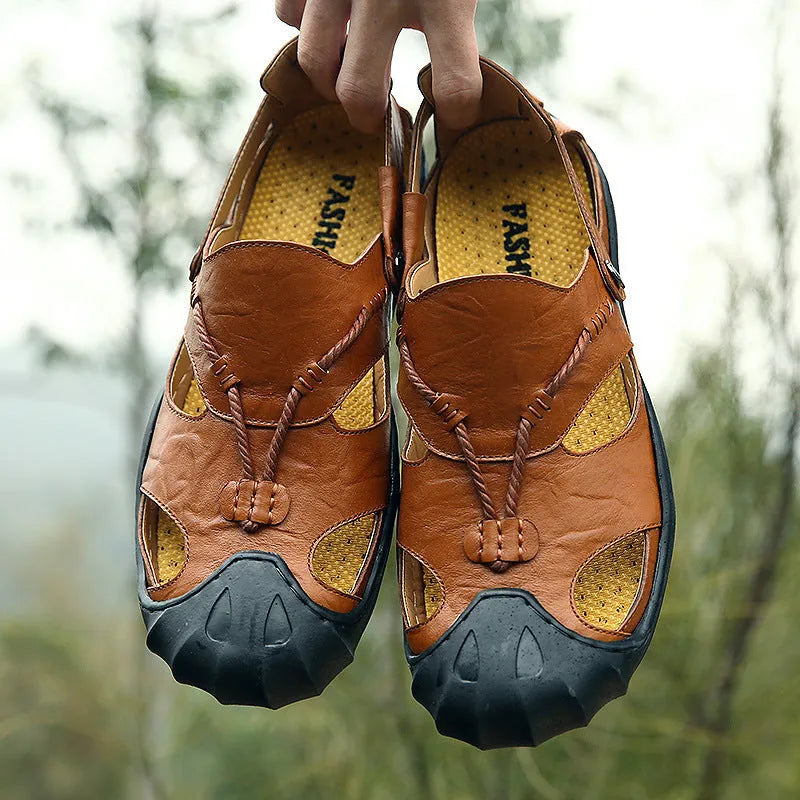 Men's casual sandals in black, brown, and khaki, sizes EU 38 to 46, open outdoor design.