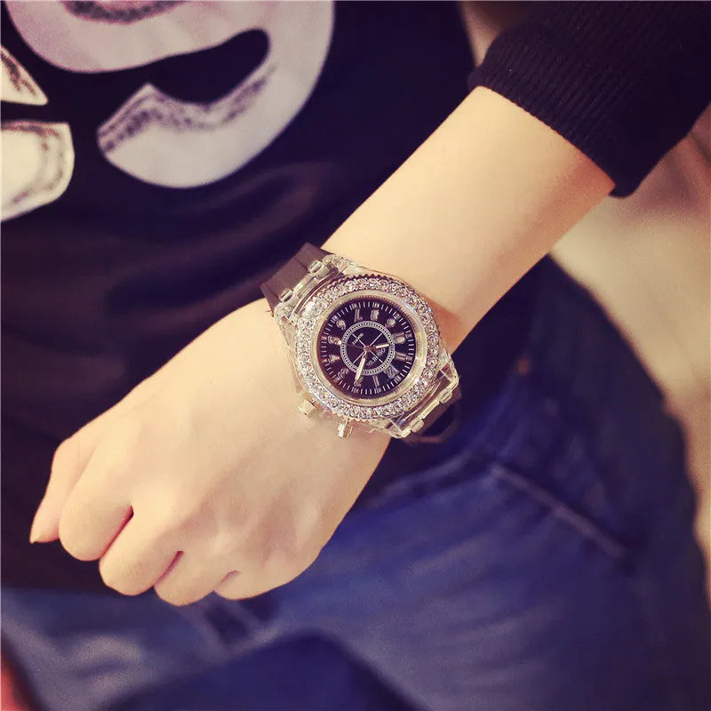 Women's luminous quartz watch with colourful silicone strap and 43mm round dial