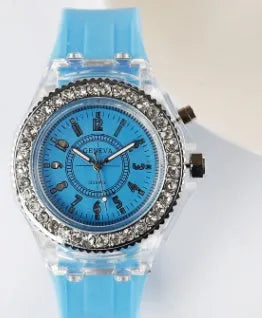 Women's luminous quartz watch with colourful silicone strap and 43mm round dial