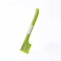 Long-handled pet feeding spoon for canned food with right-angle design
