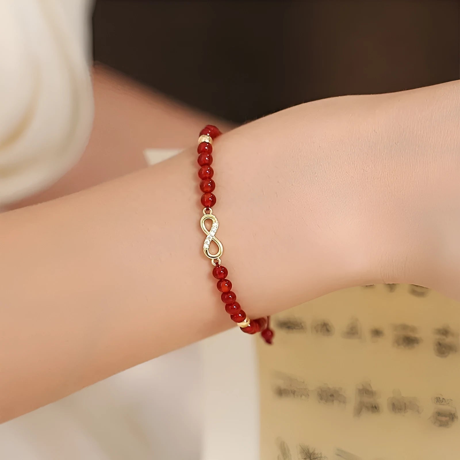 Hand-woven red agate bracelet with diamond lucky bag elements in ethnic style