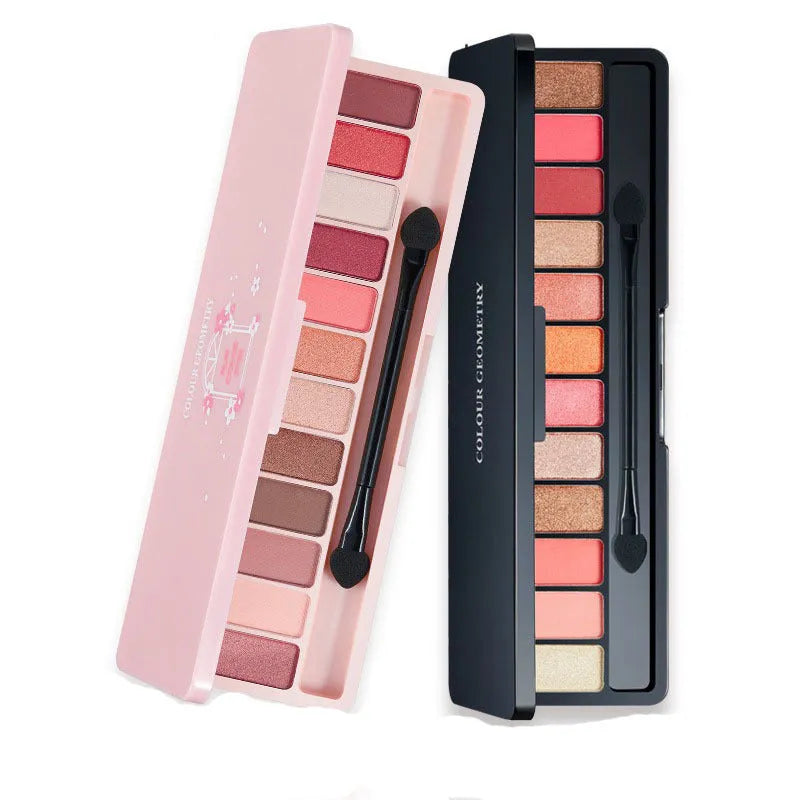 12-colour eyeshadow palette in compact 15.2 x 5 x 11 cm case for beginner nude makeup
