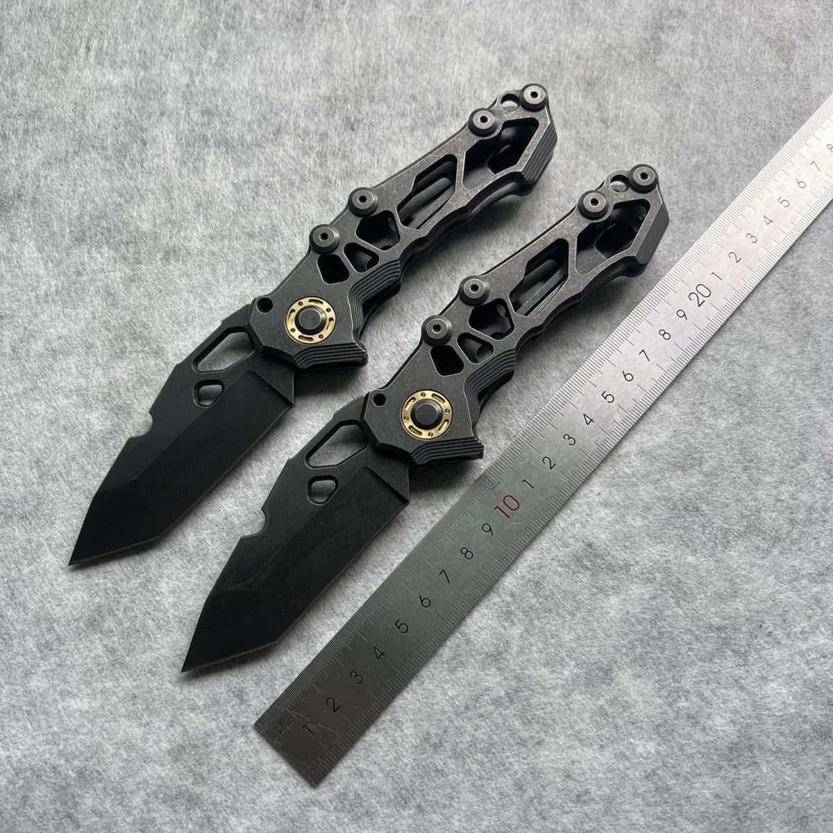 D2 steel folding knife with 9cm blade and 120mm handle for outdoor camping and hiking