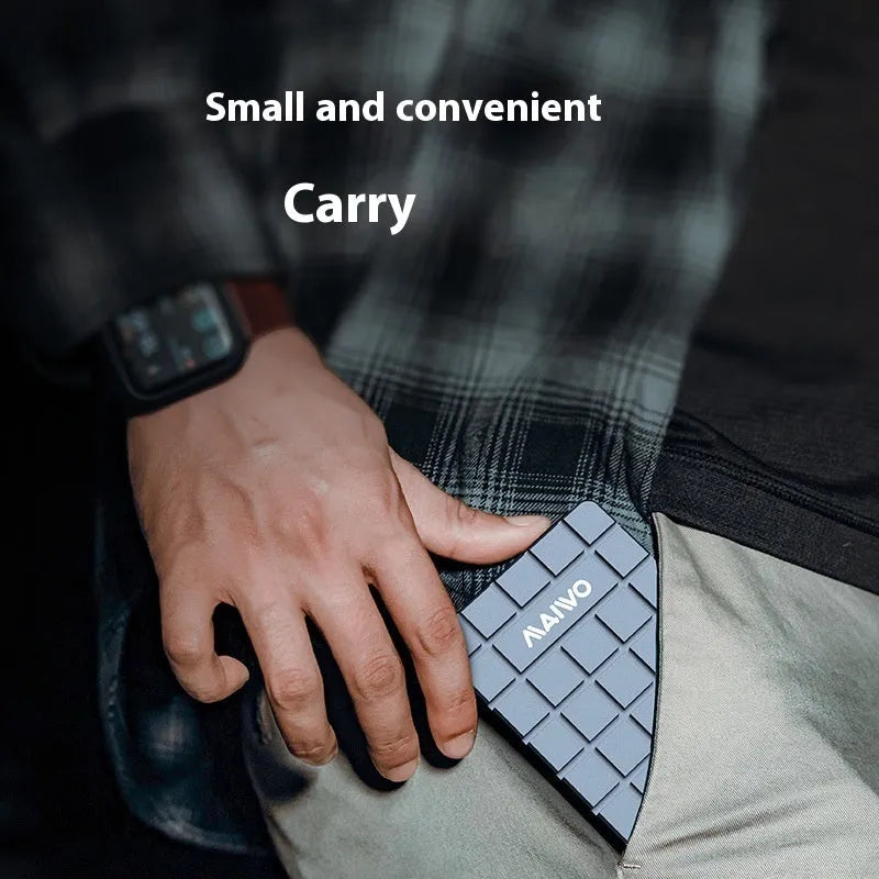 Silver aluminium alloy USB4 external hard drive enclosure for SSDs, shown with dimensions.
