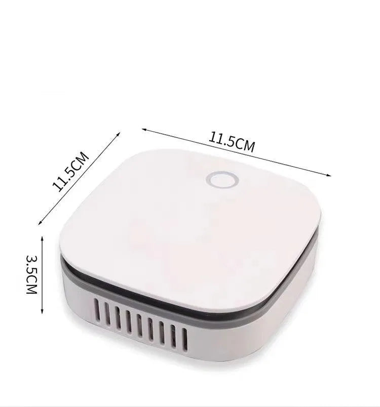 White USB car air purifier with button control for vehicle odour removal