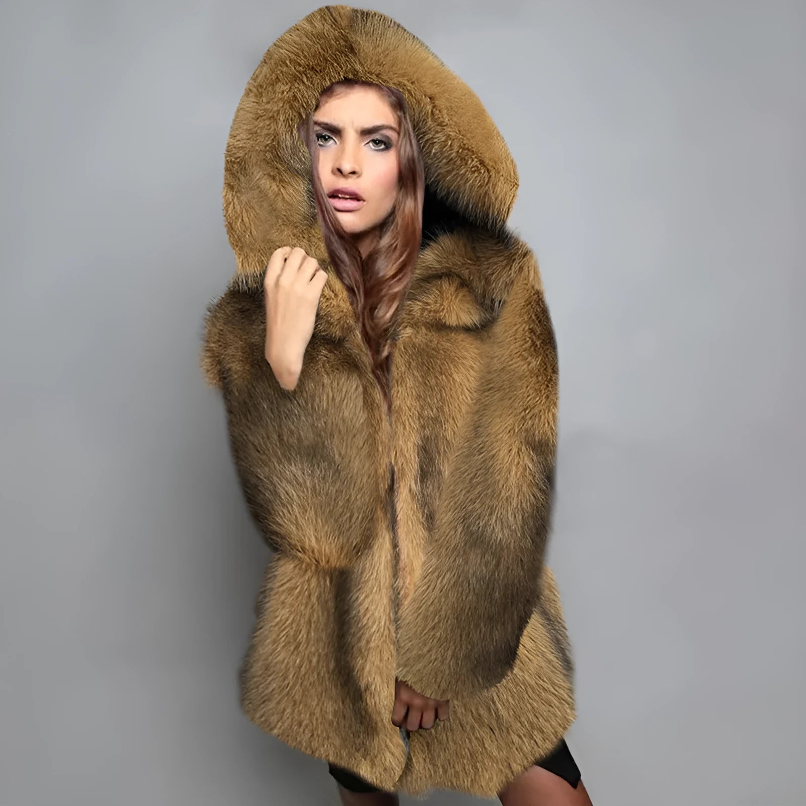Loose mid-length silver gray artificial fur coat with regular sleeves for women