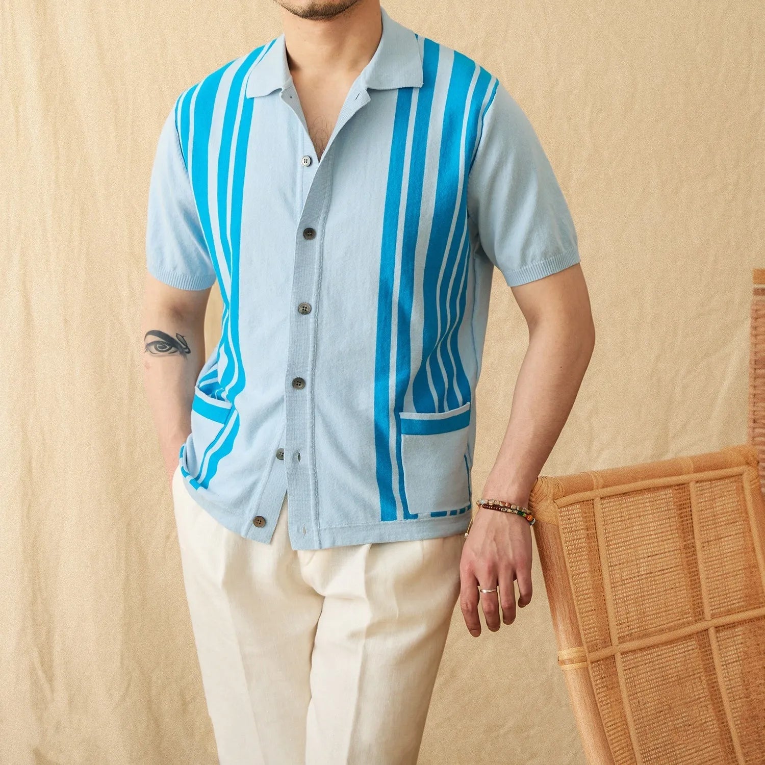 Men's striped short-sleeved polo shirt with lapel collar in cotton-polyester blend fabric
