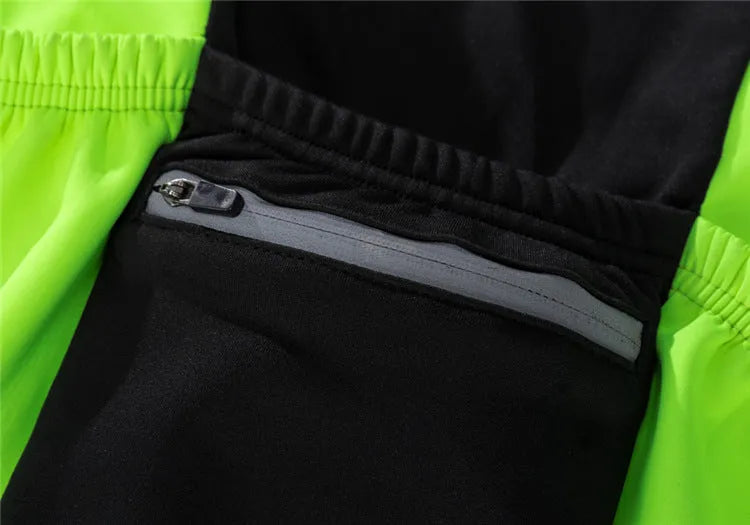 Soft shell thermal fleece cycling jacket in black with green, unisex polyester, sizes S to XXL, 586G