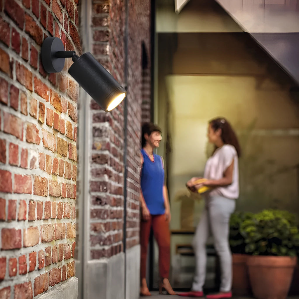 Outdoor aluminium ground lamp with LED lighting for garden pathways
