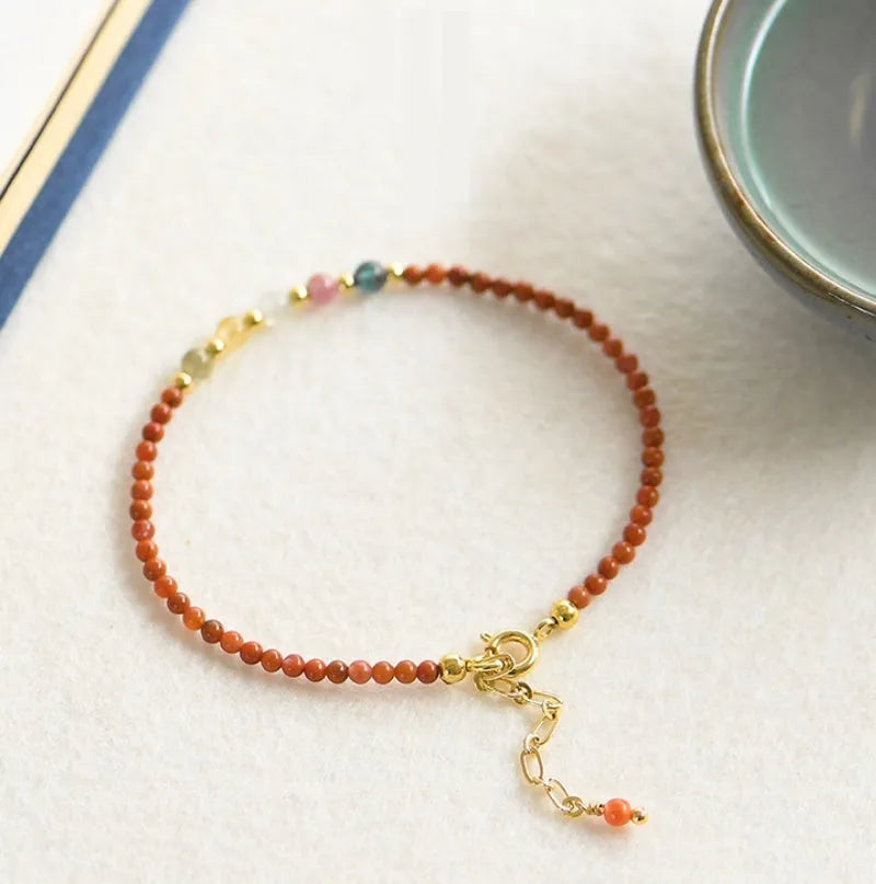 Natural freshwater pearl bracelet with crystal geometric shapes on elastic rope