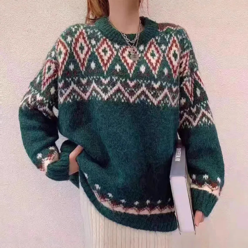 Striped pullover knitted top in loose retro idle style with long sleeves