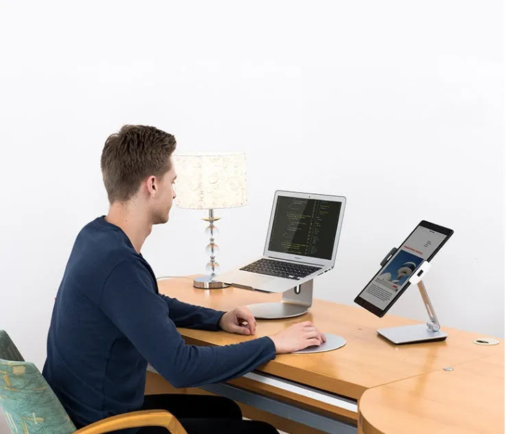 Folding aluminium phone and tablet holder with 360° rotation in black or silver
