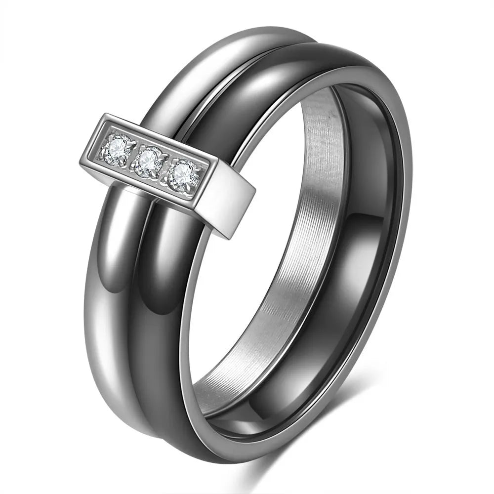 Ceramic geometric ring with glossy stitching and zirconium detail in steel black finish