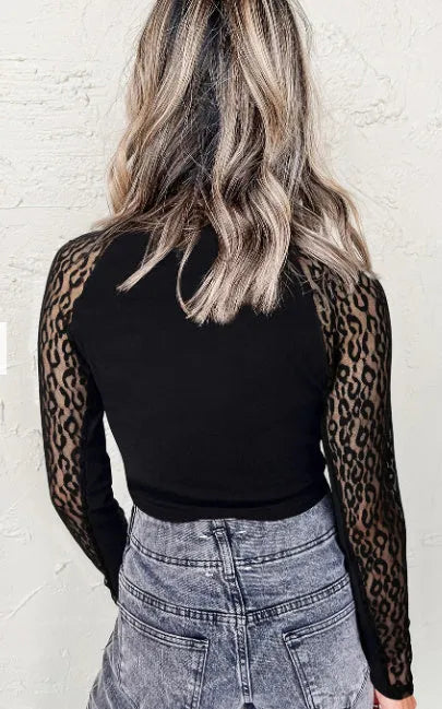 Black knitted long-sleeved top with leopard print mesh stitching for women