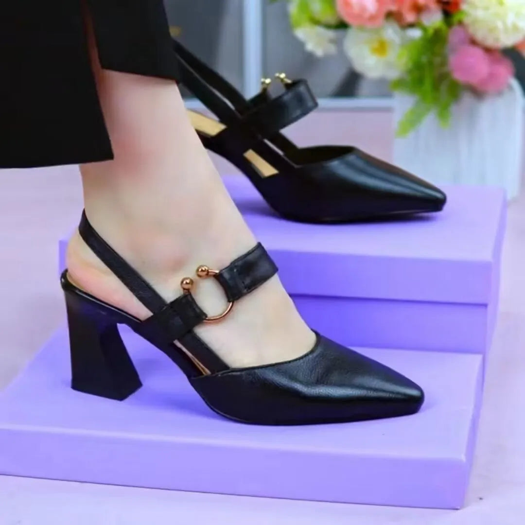 Women's closed toe leather sandals with a chunky heel and back strap in apricot pigskin.