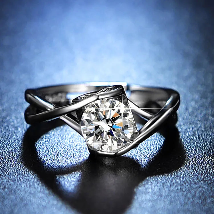 Moissanite Angel Kiss heart-shaped ring in white gold colour with adjustable opening, 1 carat or 50 points option