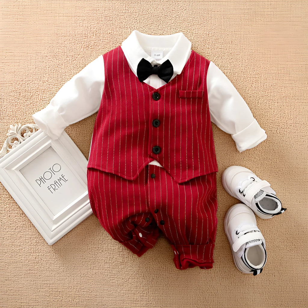 Wine red cotton baby boy romper with long sleeves and single-breasted buttons.