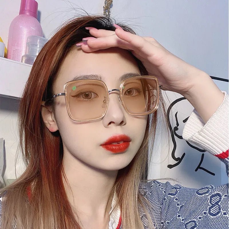 Photochromic large frame myopia glasses with anti-blue light lens function, multiple prescription options