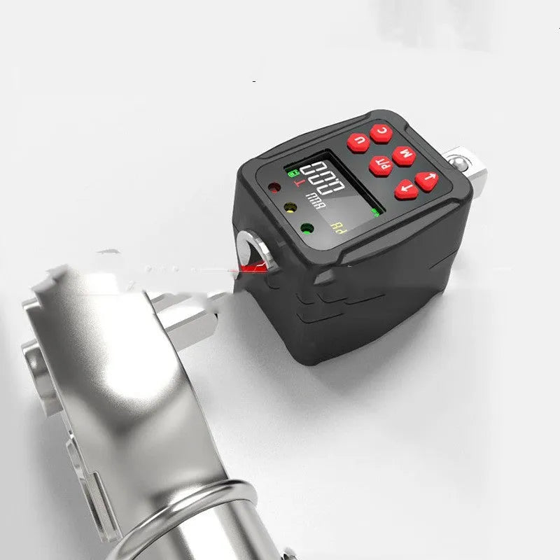 Digital torque meter with 1/2-inch drive and 200 N·m capacity display