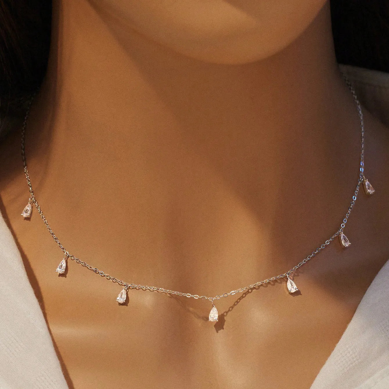 925 silver drop-shaped artificial zircon necklace on an adjustable O-chain in rose gold finish.