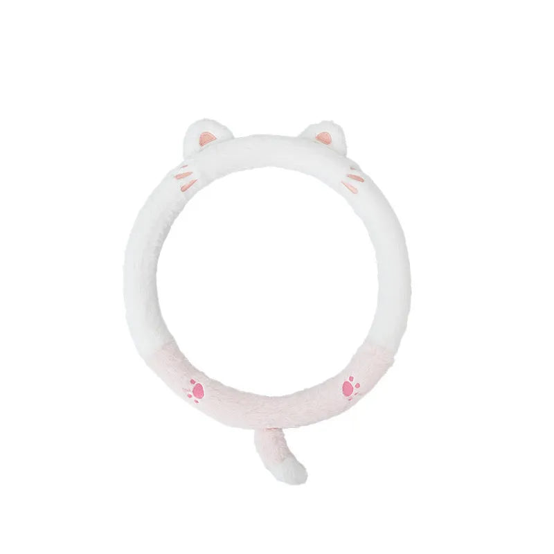Plush cartoon animal embroidered steering wheel cover with rabbit fur, for winter.