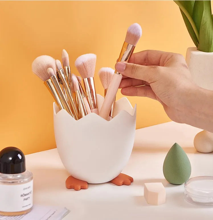 Cracked chicken pen holder desktop storage box in cartoon plastic style for stationery