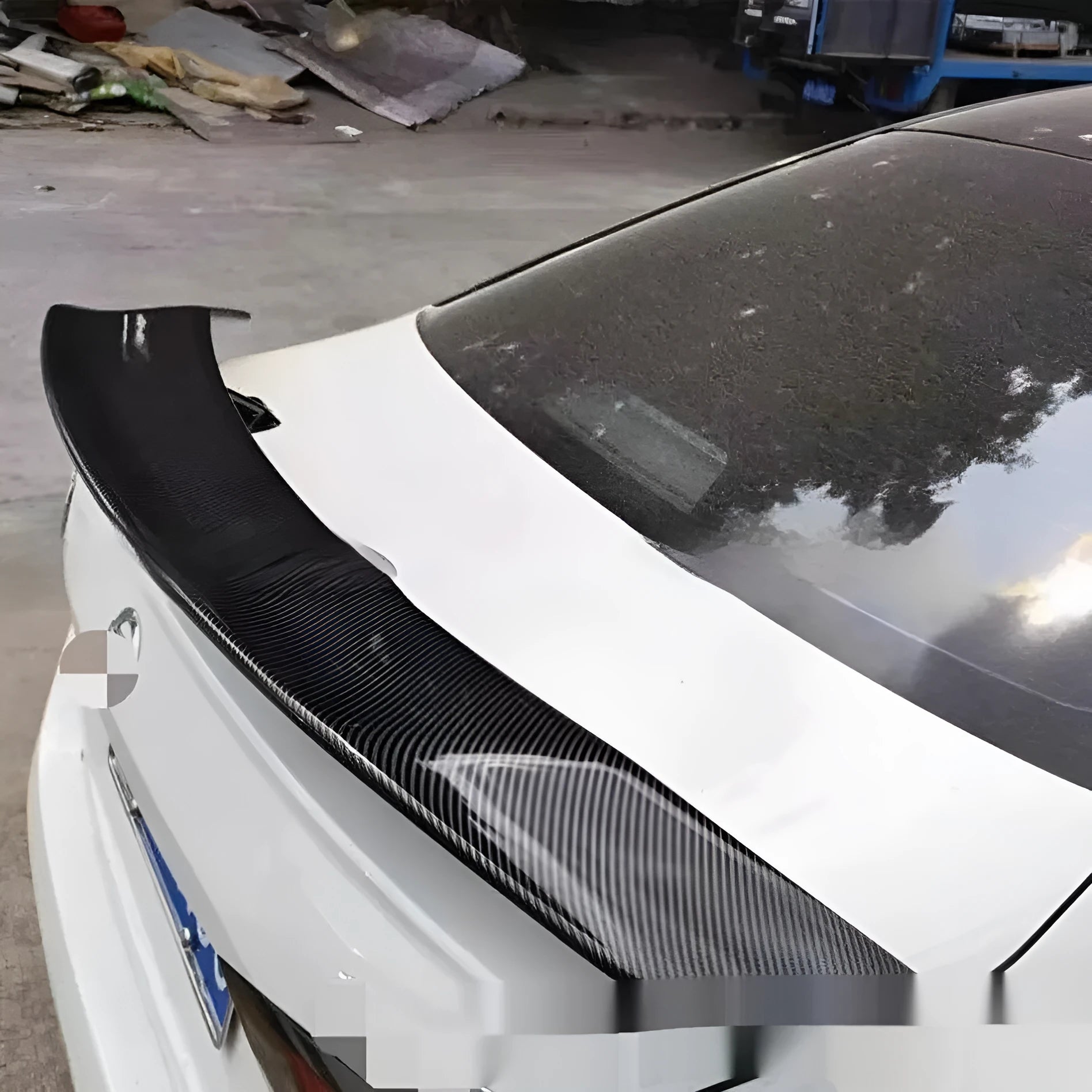 Universal punch-free ABS plastic car boot lid tail wing spoiler in bright black finish