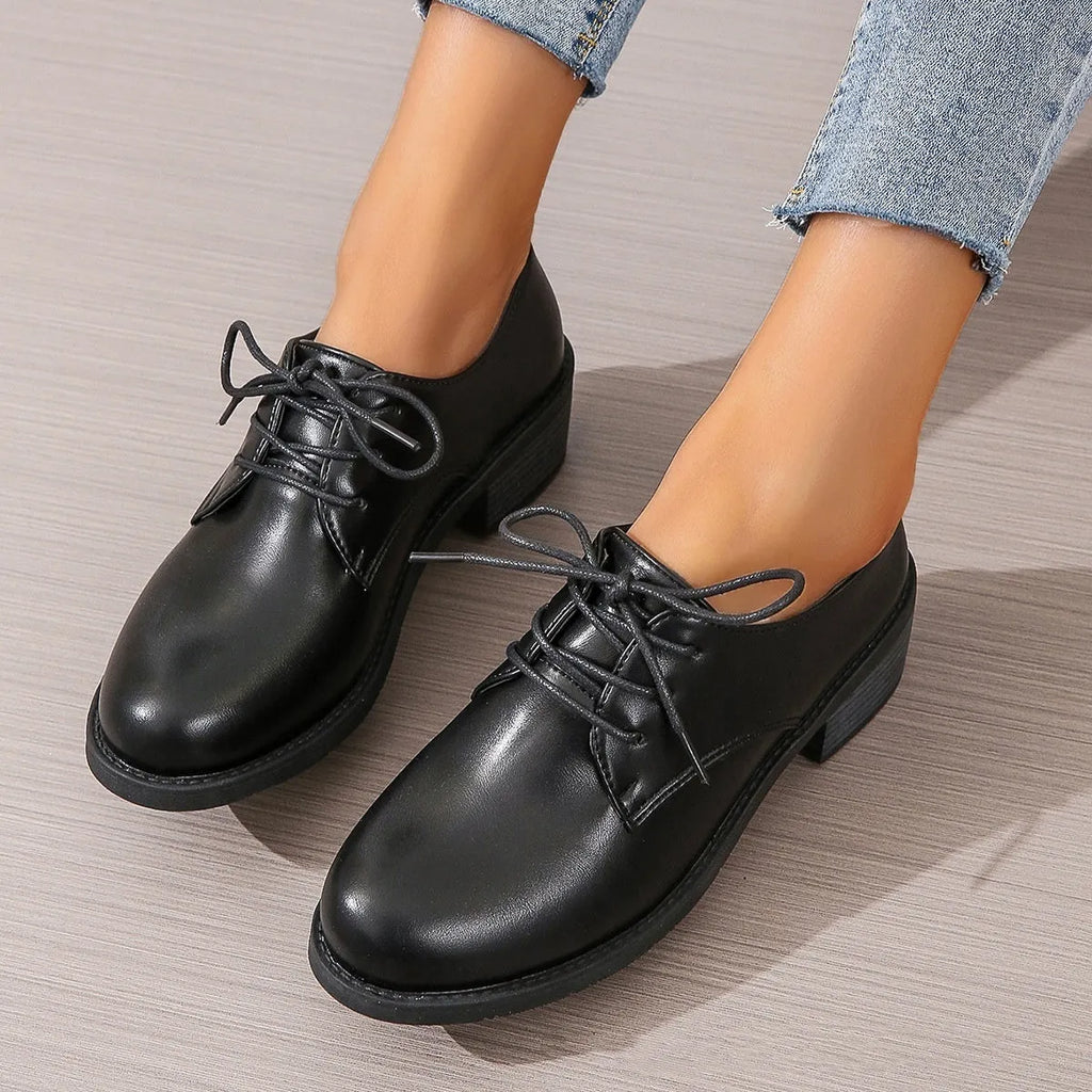 Black women's work shoes with thick rubber sole and chunky 3-5cm heel