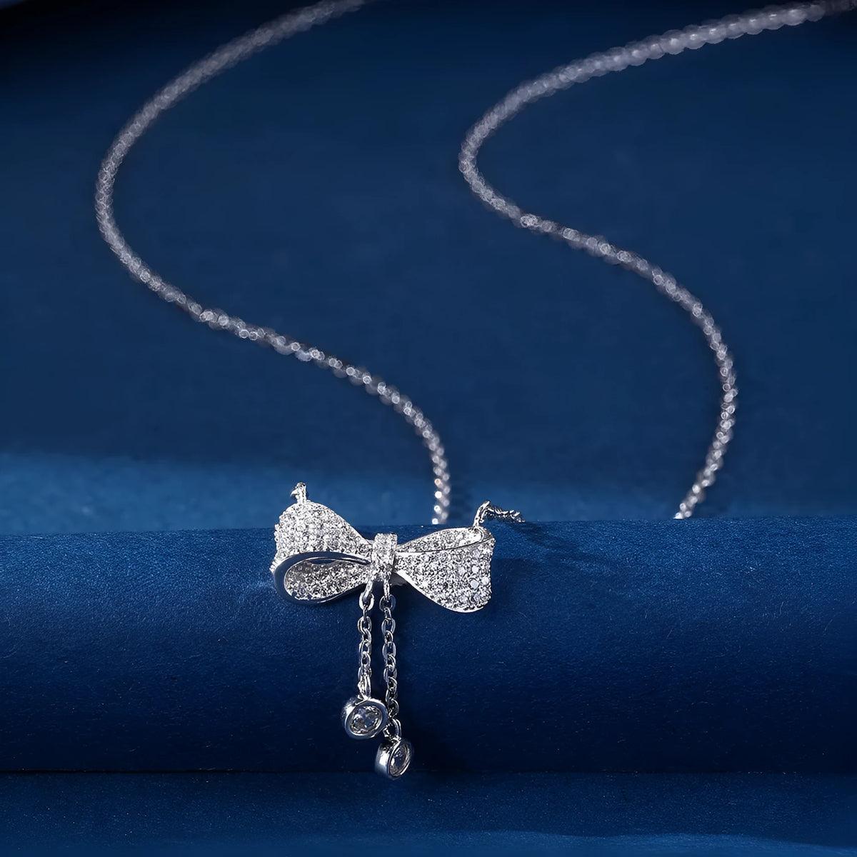 S925 sterling silver bow clavicle chain necklace with adjustable 40cm-45cm O-ring chain and electroplated finish