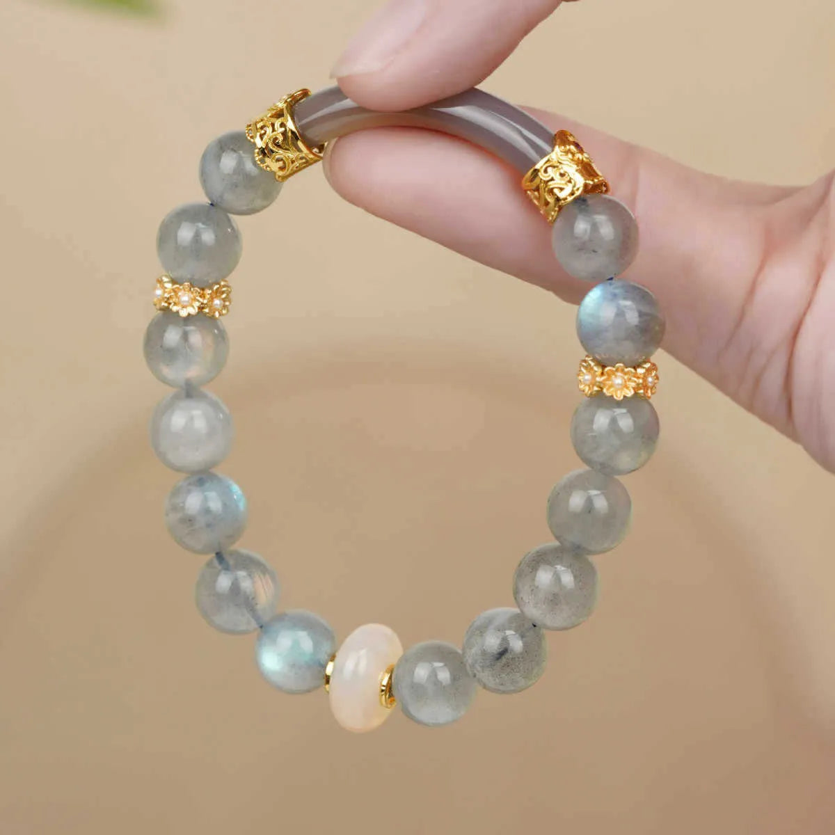 Emerald Green Tian Shan Cui women's bracelet with round beads in a Chinese national style.