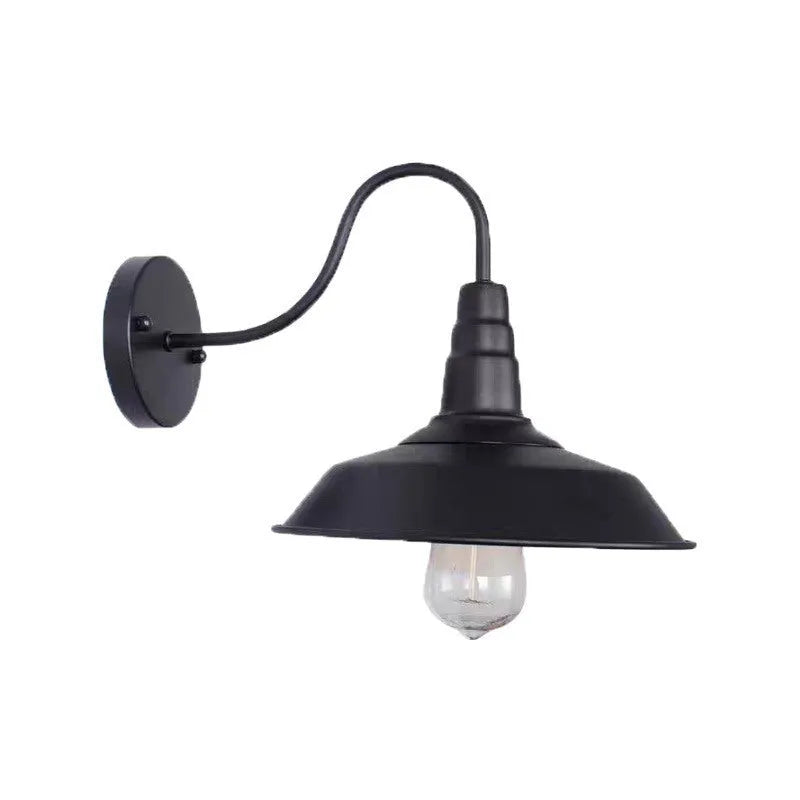 Retro style villa courtyard wall lamp in silver or copper finish with modern design