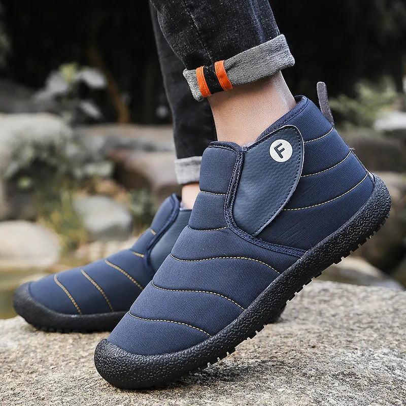 Men's waterproof snow boots with rubber soles and plush lining in black, blue, green, yellow