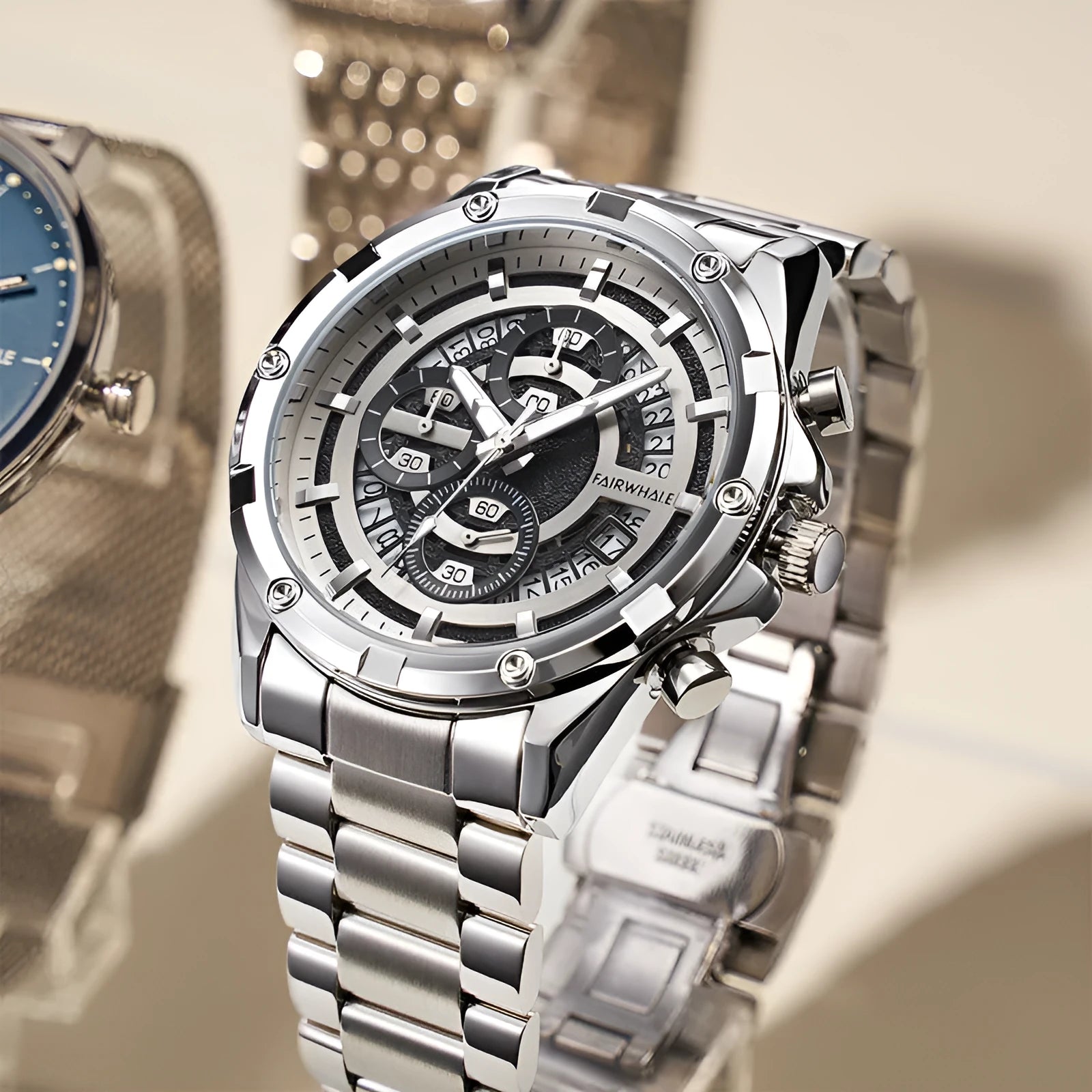Men's waterproof luminous quartz watch with stainless steel band in black, gold, or silver colour options