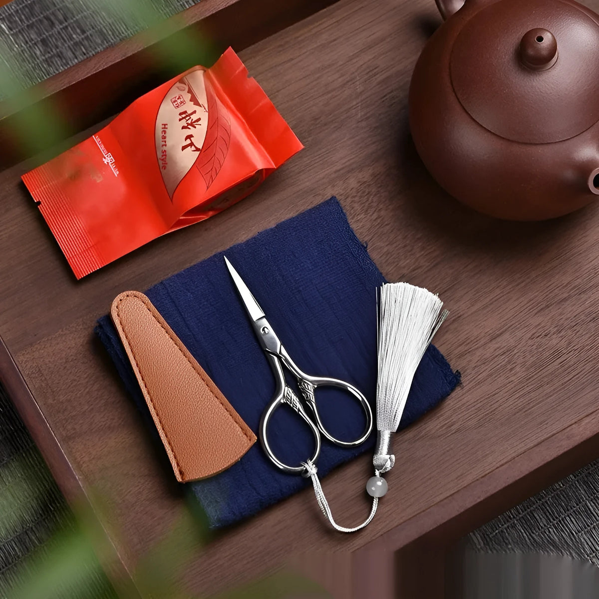 Mini stainless steel tea bag scissors for tea ceremony thread ends, available in gradually varied pink or silver