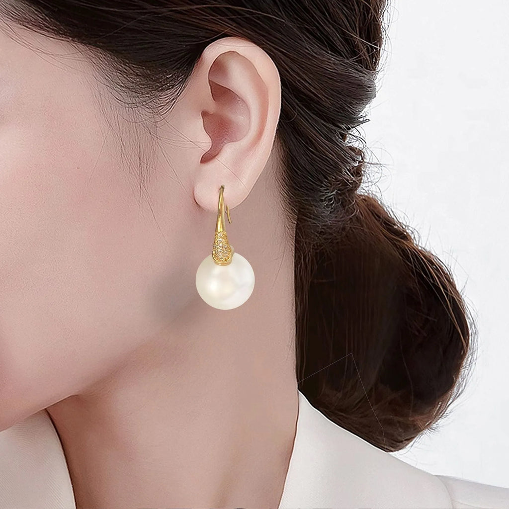 Women's geometric pearl earrings in fashionable OL style, Shell Pearls Eardrops option, one pair