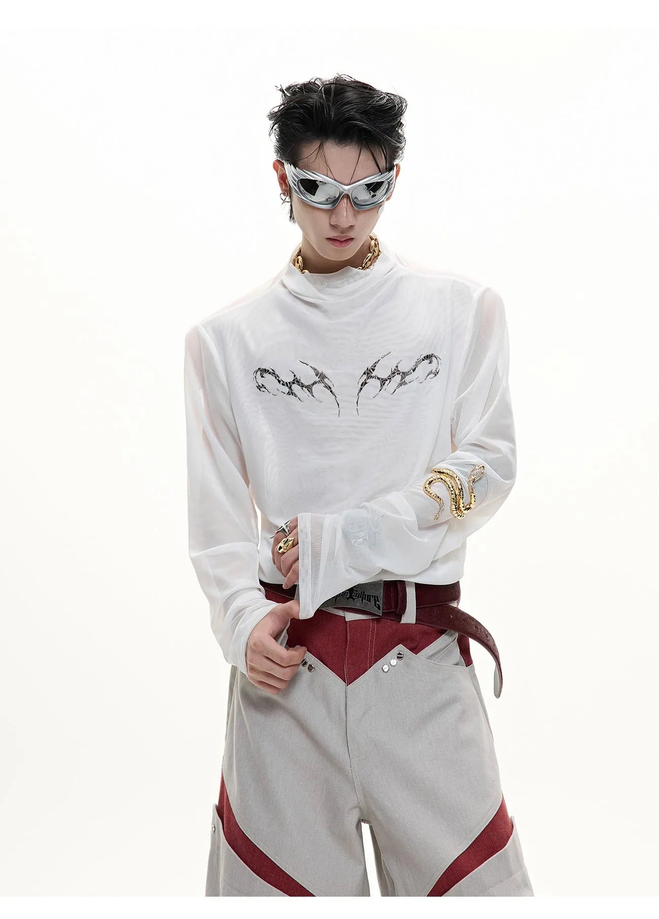 Mesh ice-feeling slim bottoming shirt in black or white with long sleeves and close-fitting Asian sizing