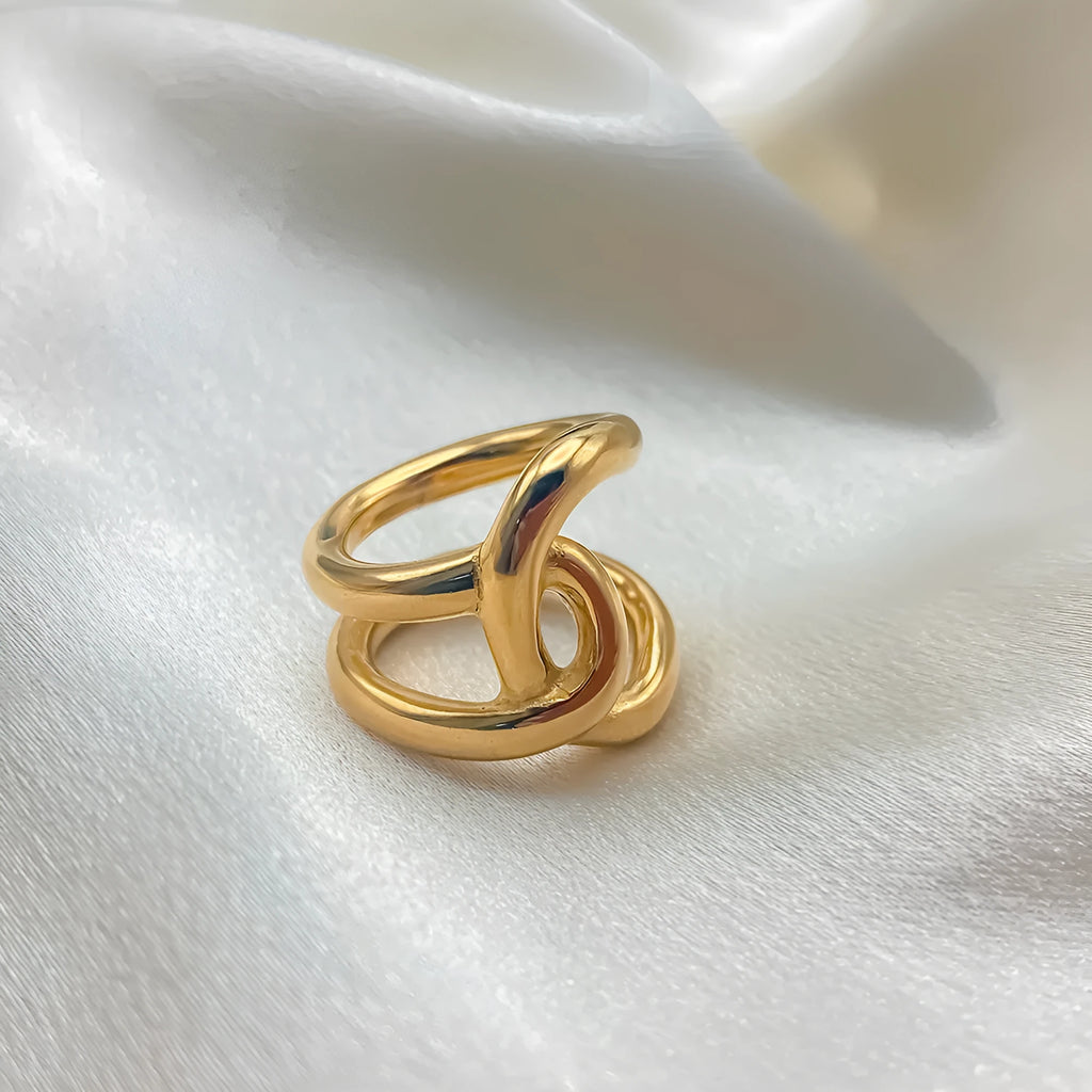 Adjustable stainless steel knotted ring in geometric U-shape design with opening closure