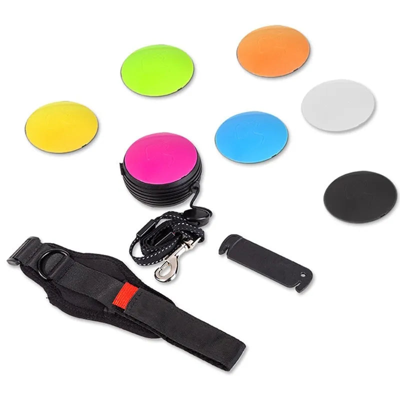 Automatic retractable dog leash with 3 metre length showing six colour options