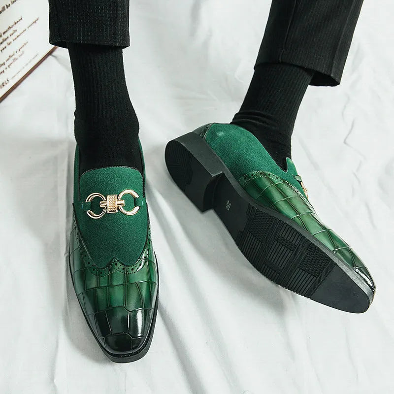 Men's black Korean style casual shoes with pointed toe design and rubber sole