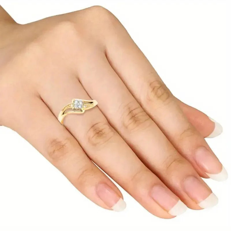 Yellow gold copper diamond ring with geometric design and inlaid zircon detailing