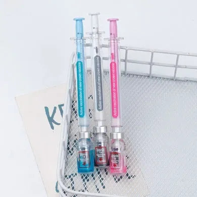 Creative vaccine design gel pen with black ink refill showing 15.7cm length
