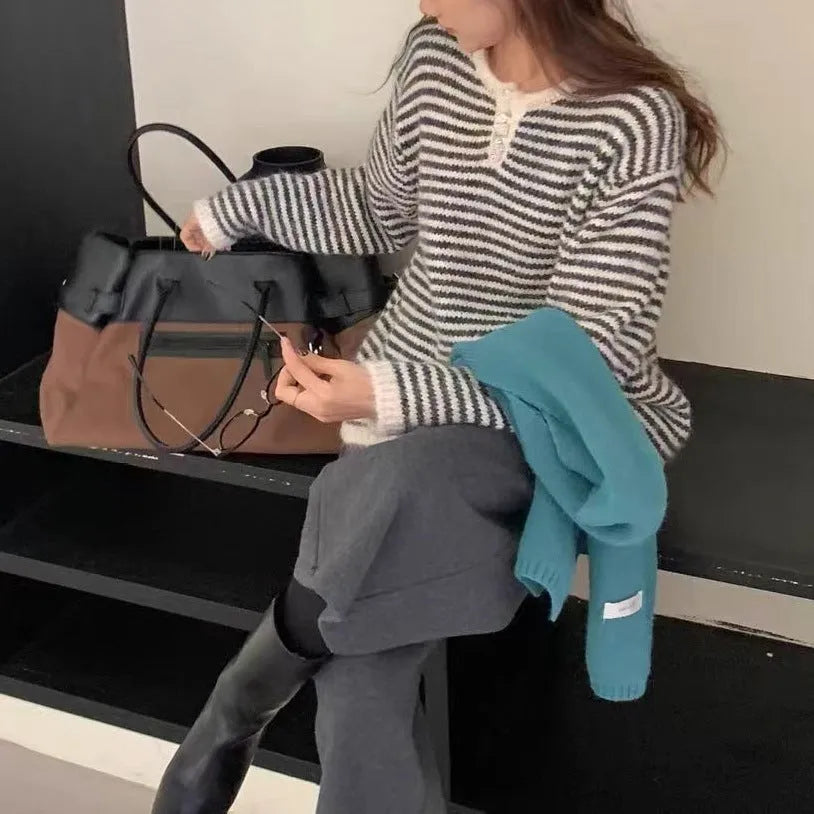 Women's loose striped cashmere sweater in red with retro plaid pattern and long sleeves
