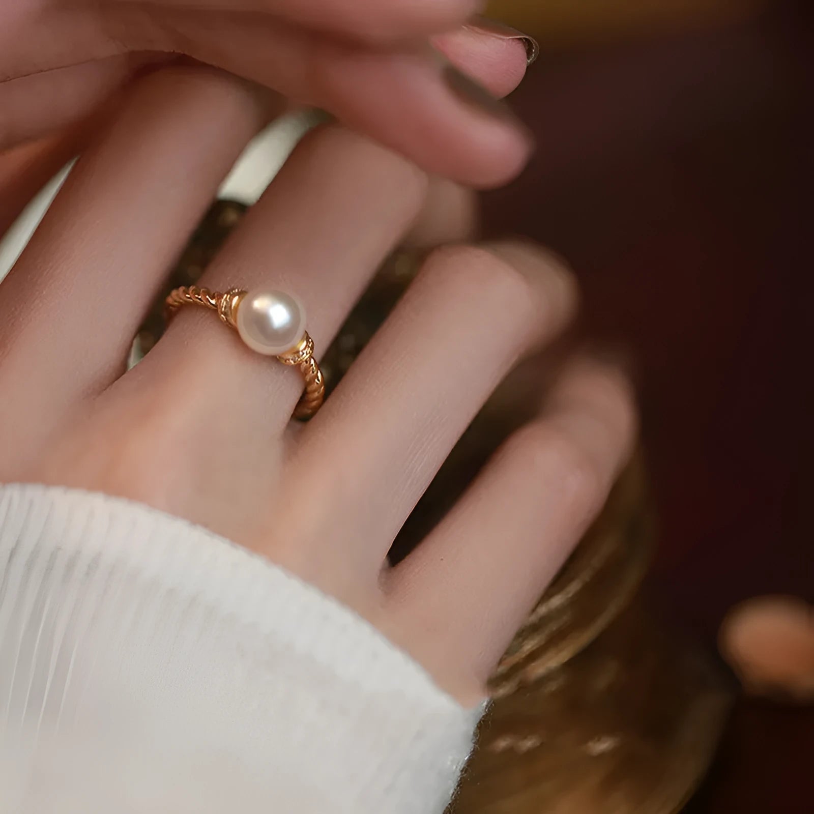 Geometric copper ring with pearl inlay and adjustable antique twist band